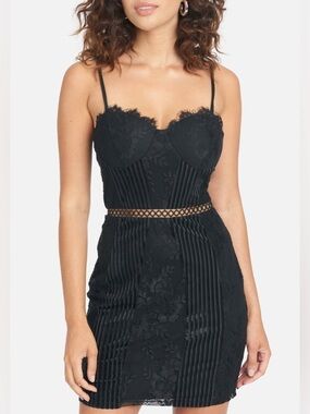 LACE VELVET MINI DRESS BeBe Black S